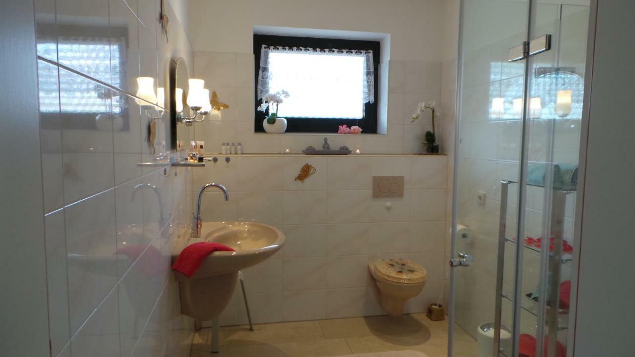 Apartament Ferien Im Reetdachhaus Berumerfehn Zewnętrze zdjęcie